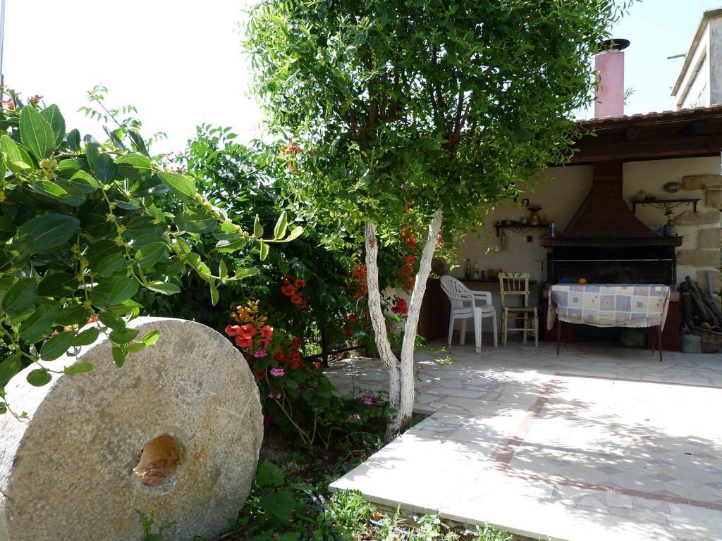 The Garden Villas Maleme Eksteriør billede
